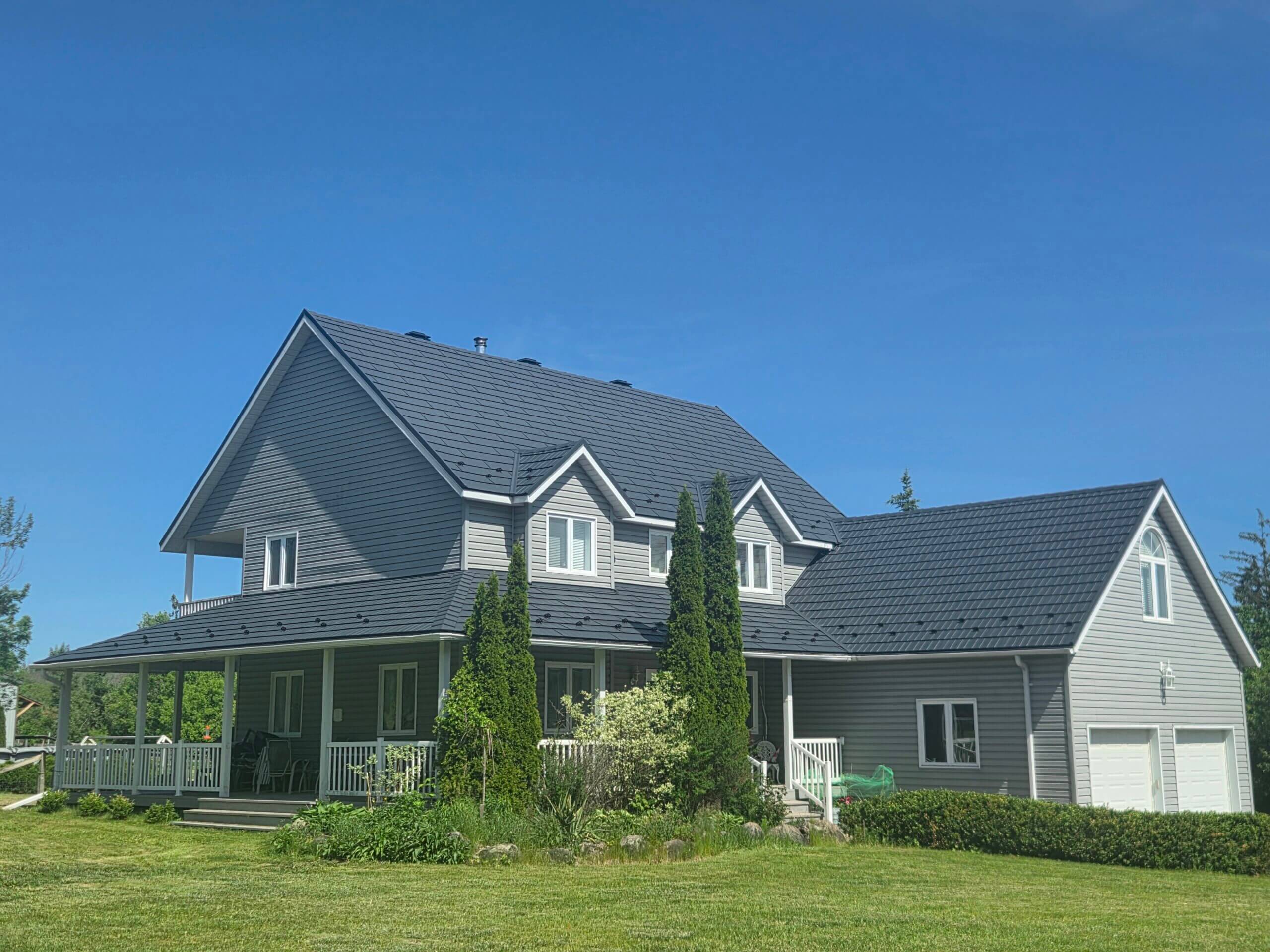 Professional metal roofing installers providing steel and metal roofing services in Newmarket